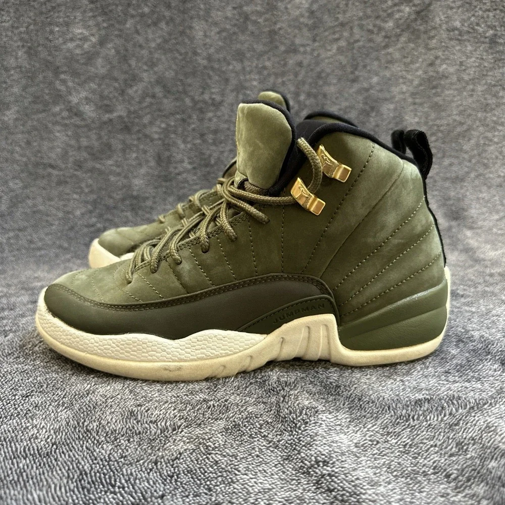 Nike‎ Air Jordan 12 Retro GS Olive Lux Class of 2003 5.5Y Gold